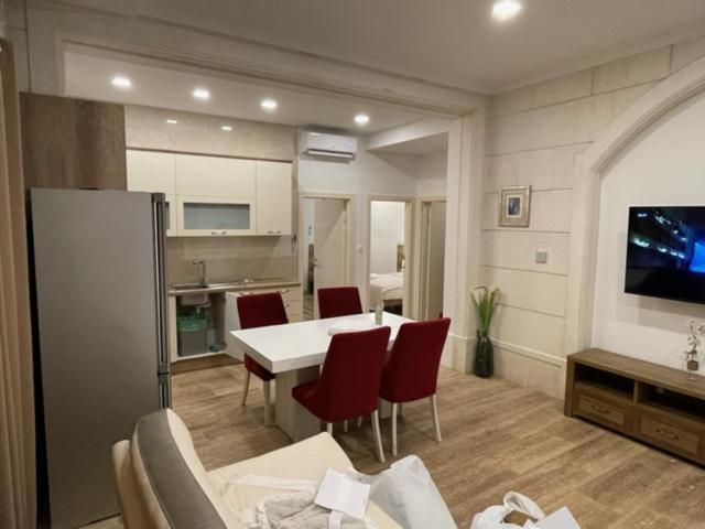 Villa Luce Mit Pool Makarská Exteriér fotografie