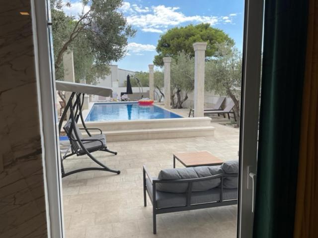 Villa Luce Mit Pool Makarská Exteriér fotografie