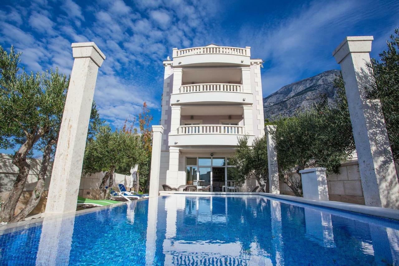 Villa Luce Mit Pool Makarská Exteriér fotografie