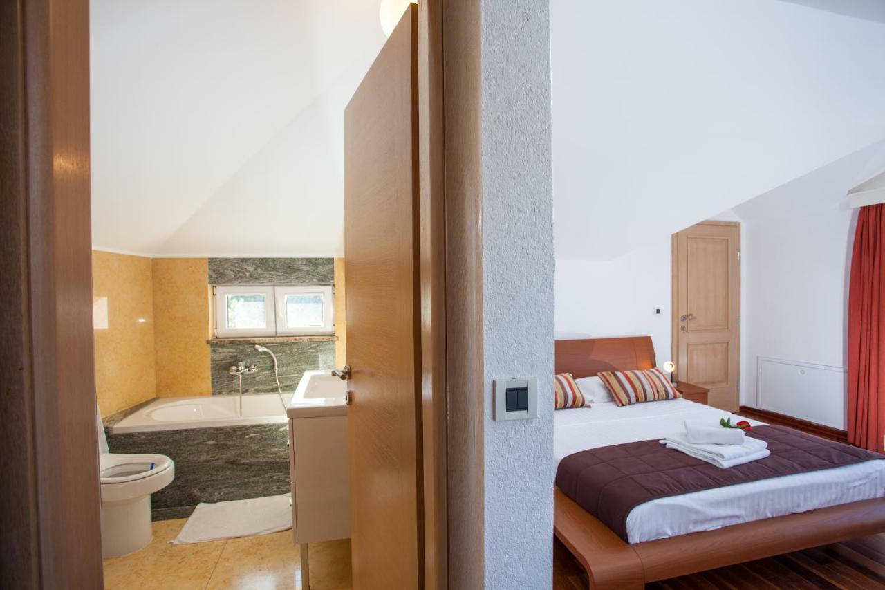 Villa Luce Mit Pool Makarská Pokoj fotografie